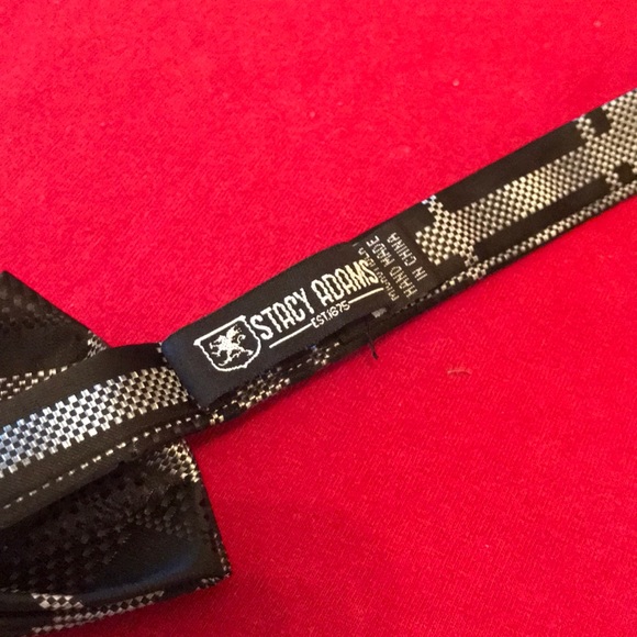 Stacy Adams bow tie - Picture 3 of 5